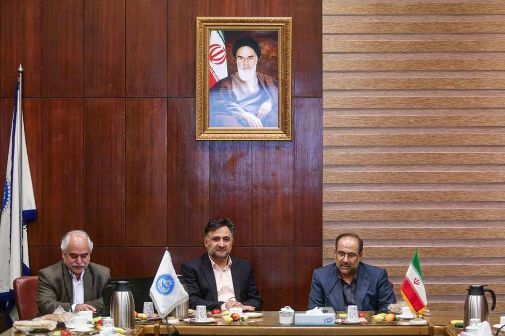 بازدید معاون علمی، فناوری و اقتصاد دانش‌بنیان رئیس جمهور از پژوهشکده زیست پزشکی دانشکده دامپزشکی دانشگاه تهران