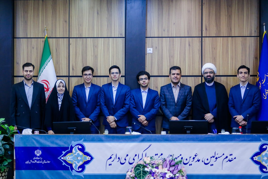 نشست جامعه نخبگان با معاون علمی رییس جمهور