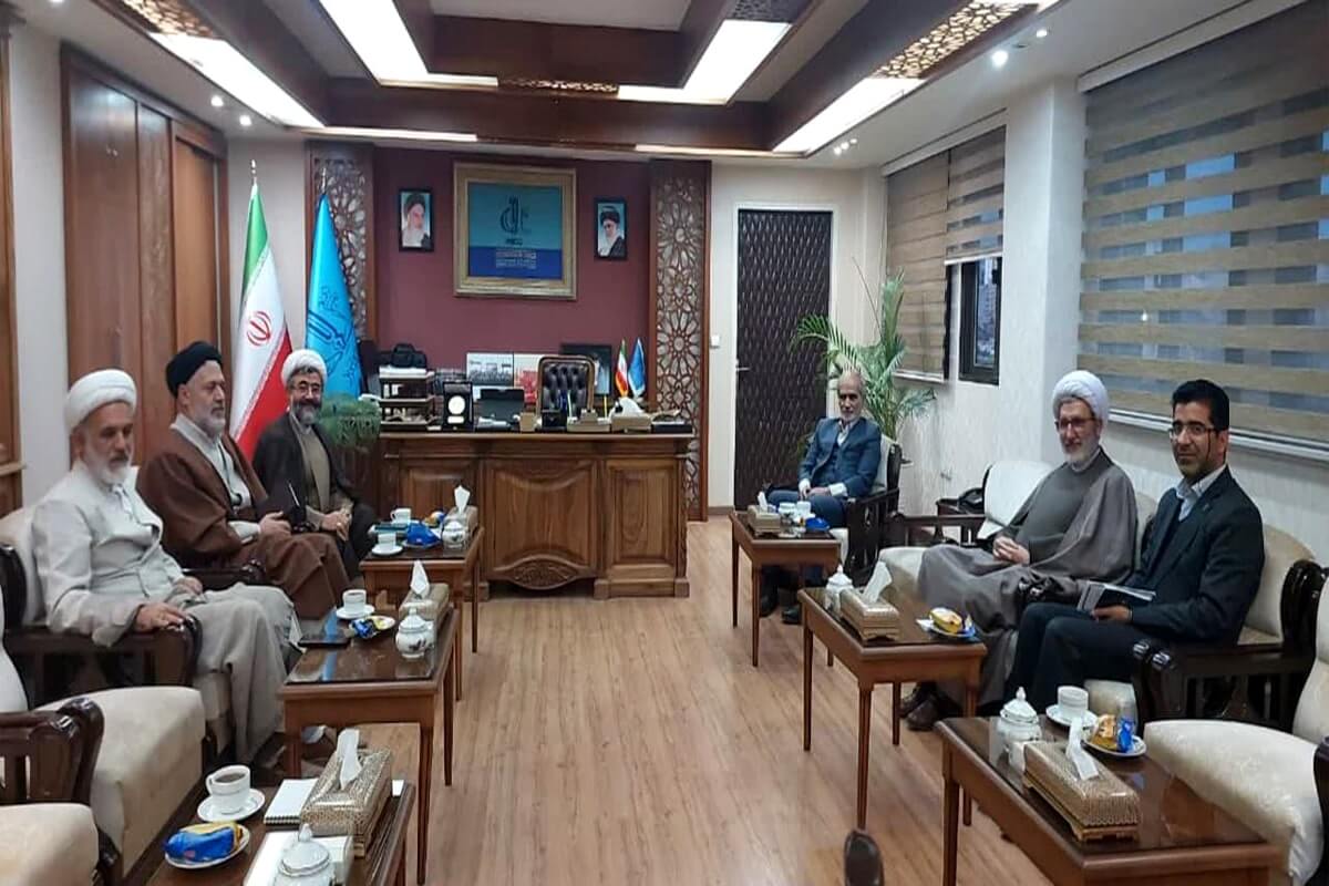 برگزاری همایش اندیشه‌های قرآنی امام خامنه‌ای (دام‌ظله)