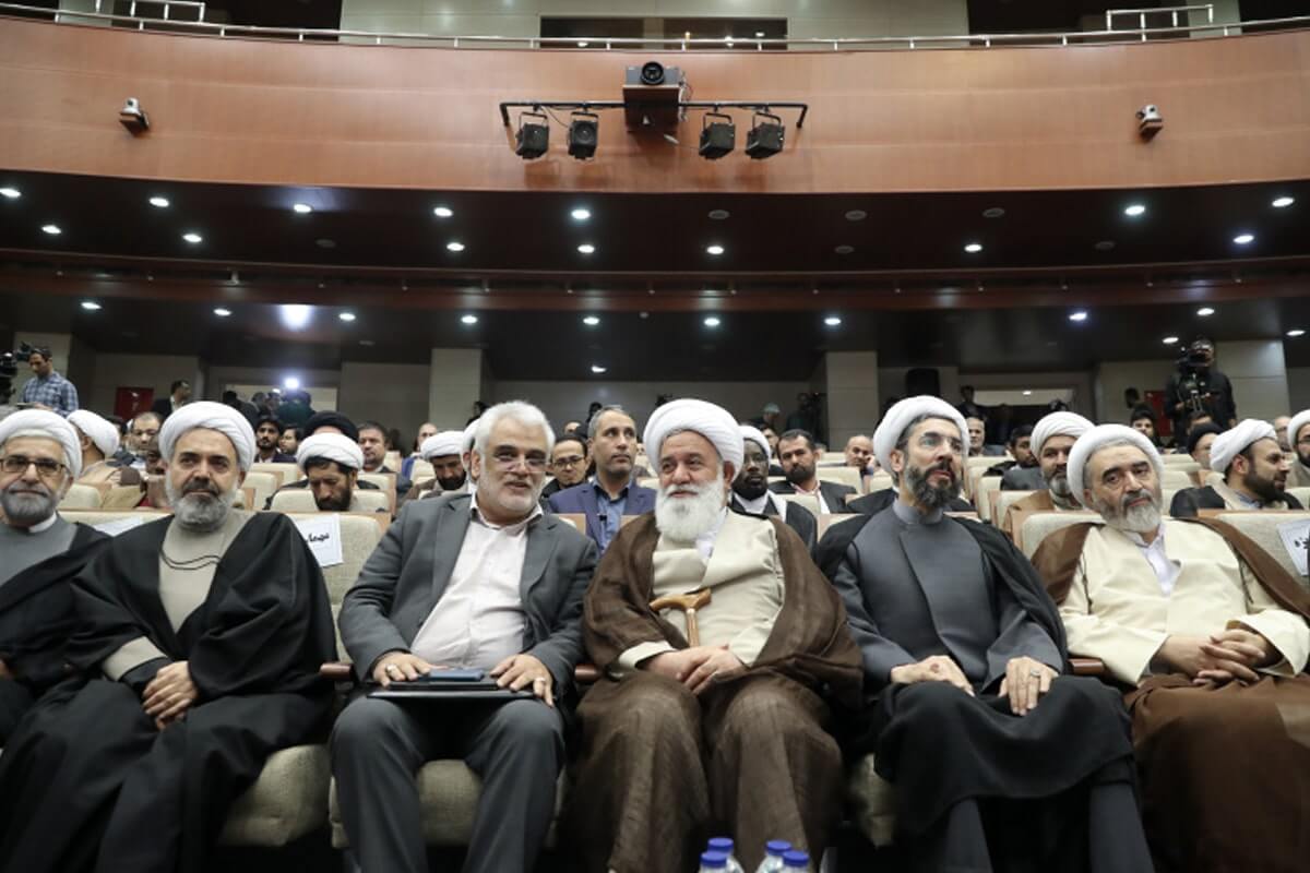 کنگره بین المللی اندیشه های قرآنی مقام معظم رهبری در دانشگاه آزاد اسلامی برگزار شد