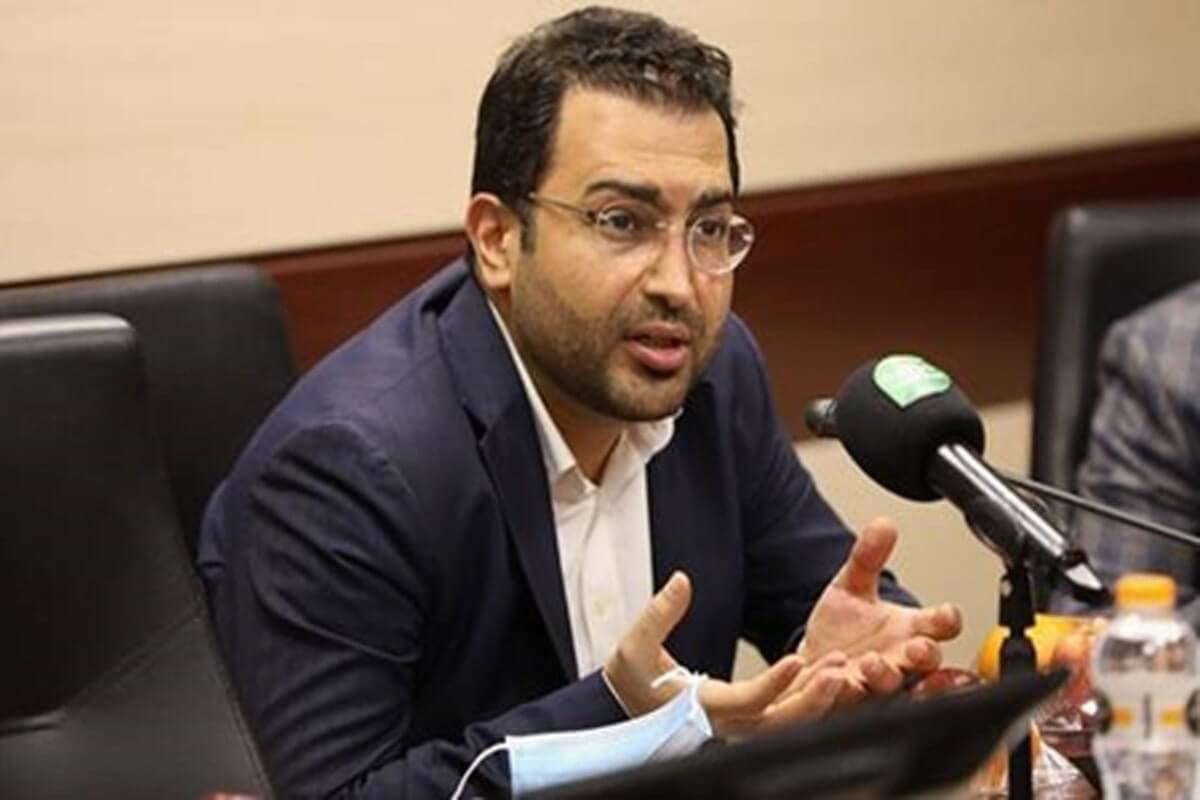 حضور بیش از 1500 نفر در همایش شیخ الرئیس