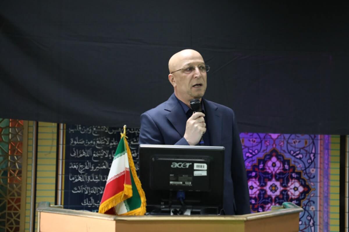 خون شهدا تضمین کننده یکپارچگی و اتحاد ملت ایران است