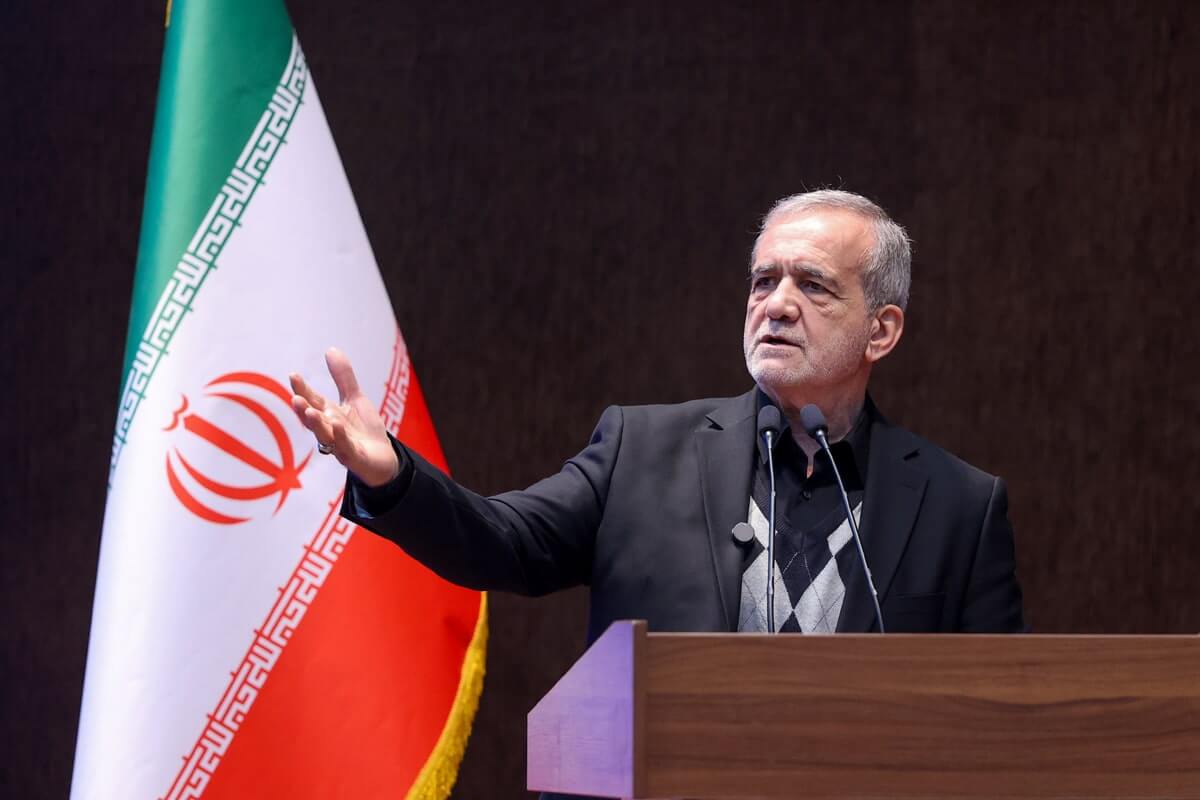 دانشجو بدون دلبستگی به پست و مقام، راحت حرفش را می زند؛ سعی کنید این خصوصیت را حفظ کنید